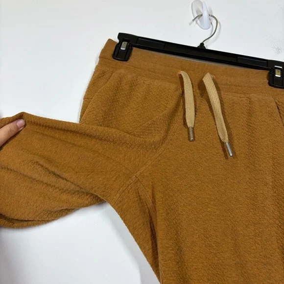 Lululemon Warm Down MR Jogger Size 2 - Picture 8 of 9